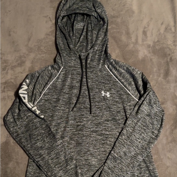 Under Armour Lightweight Pullover - Picture 1 of 3